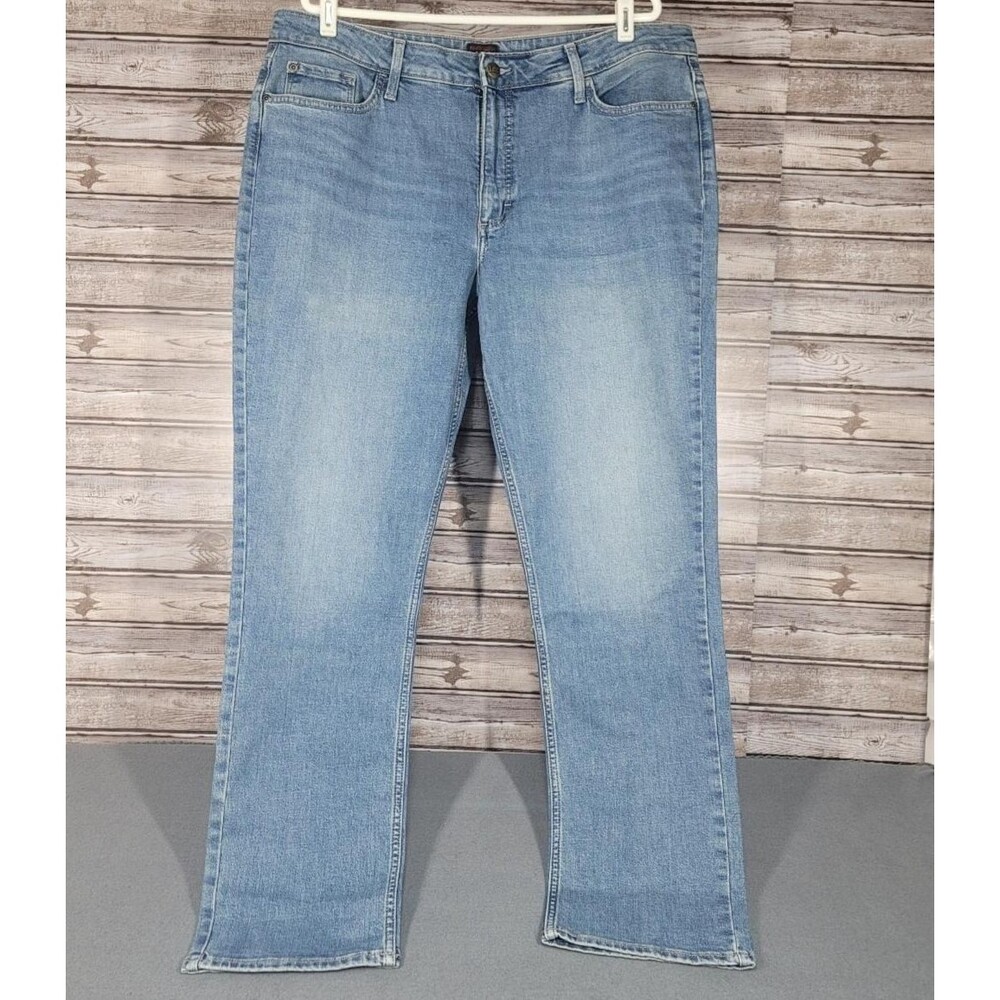 Lee Jeans Womens Size 18L High rise Straight Medium Wash Friction Resistant NEW